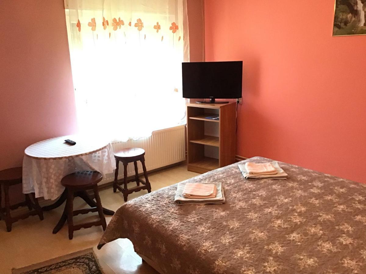 Vila Verona Sobe Palić Exteriér fotografie